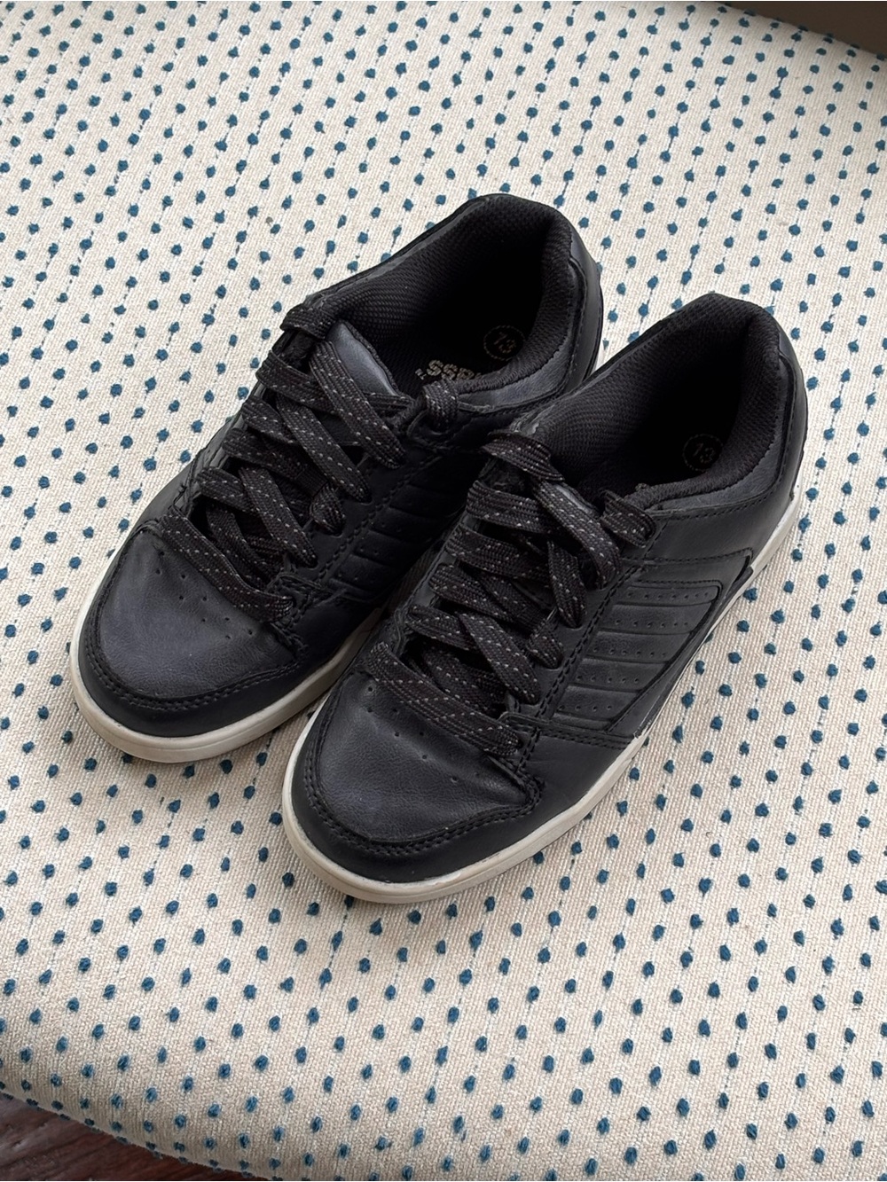 art class Black Low-Top Kids Sneakers